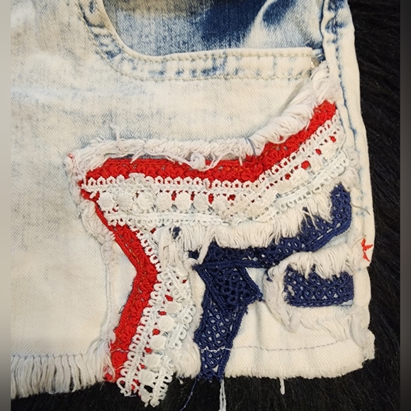 4th of July Patriotic Denim Jean Shorts Size 9 (Juniors) - Picture 3 of 5